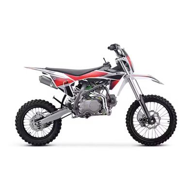 Motocicletta fuoristrada a benzina da 125 cc con cilindrata elevata e motore a 4 tempi