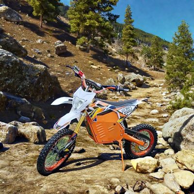 Aotong Motor Racing Moto Dirt Bike 2000w 60v Teen Electric Motorbike Colori personalizzati